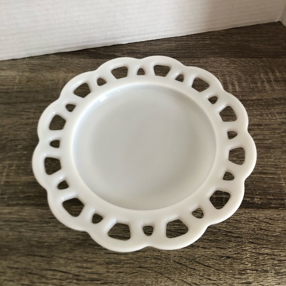 Vtg Hazel Atlas Milk Glass Plate with Lace Edge - Picture 1 of 10